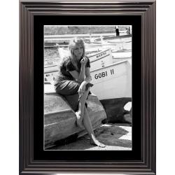 Affiche encadrée Noir et Blanc: St Trop - Bardot - 50x70 cm (Cadre Glascow)