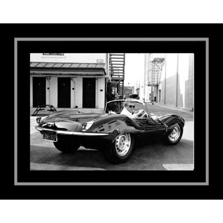 Affiche encadrée Bullitt - Steve Mc Queen et sa Jaguar - Affiche encadrée 50x70 cm